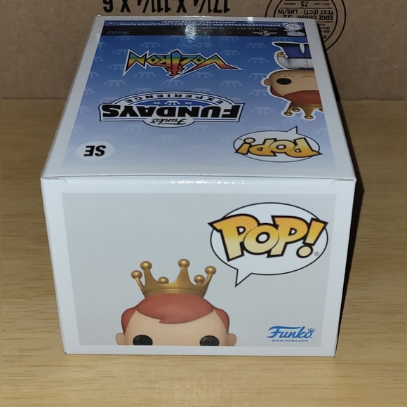 Funko Pop-Freddy Funko as Voltron-Fundays 2025 - Picture 6 of 7